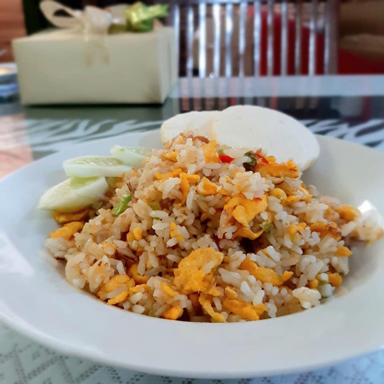 membuat nasi goreng enak by Laxmiie Warrie