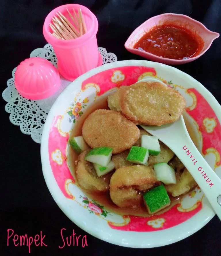 tidak kalah enak dengan pempek Dos Pempek SUTRA by Annansya Aina 1