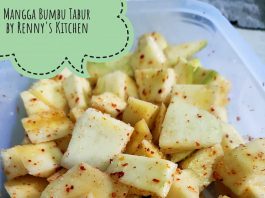 untuk yang ngidam Mangga Bumbu Tabur by Renny Wulandari