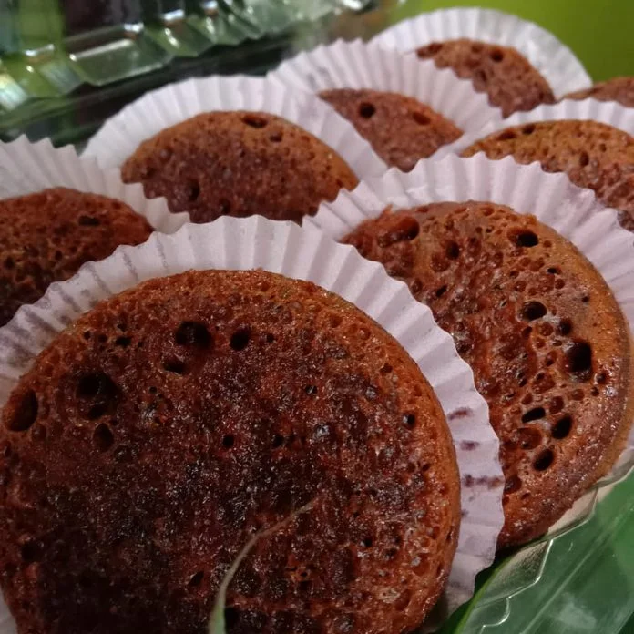 Kue sarang semut by Dae Herry Kurniawan