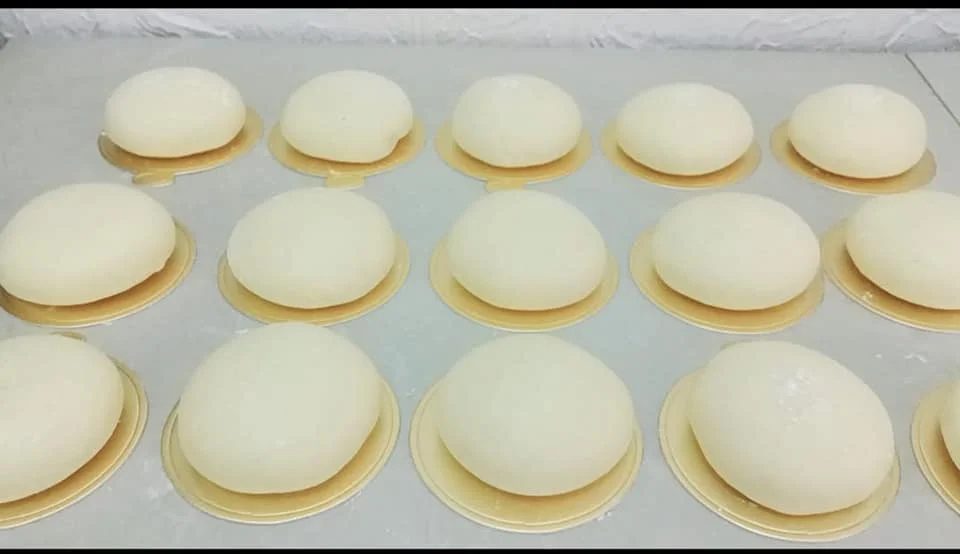 camilan yang sempat viral donat bomboloni by Donat Sakura Makassar 1