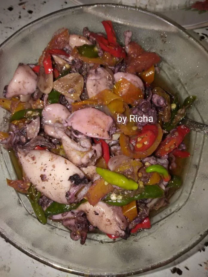 ini dijamin enak banget Bun Cumi Oseng by Richa