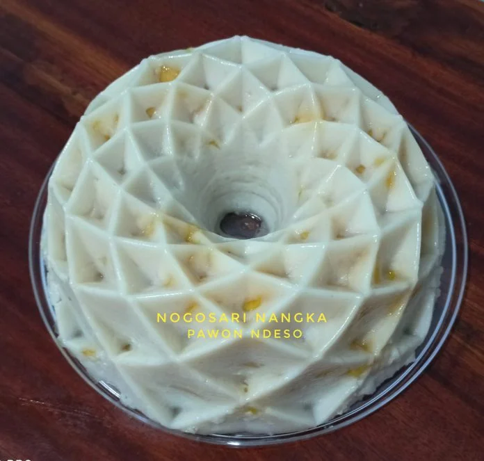 di Kalimantan sih namanya 'pais'.