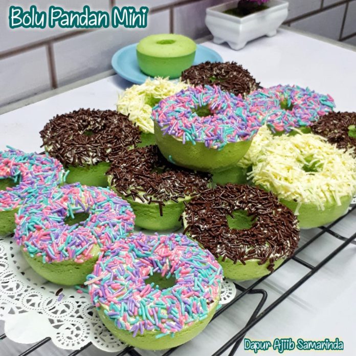 BOLU TULBAN PANDAN MINI by Erna Kemall