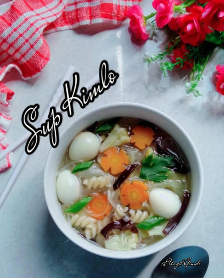 Bikin sayur sop buah si kecil by Unyil Ginakginuk