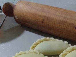 Ini jualan saya bunda Pastel Coklat Durian