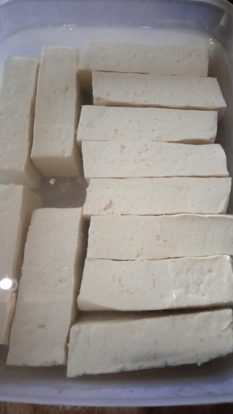 Cara menyimpan tahu supaya awet by NoNa Risnawati