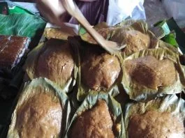 Comal mempunyai jajan pasar yang khas yaitu Apem