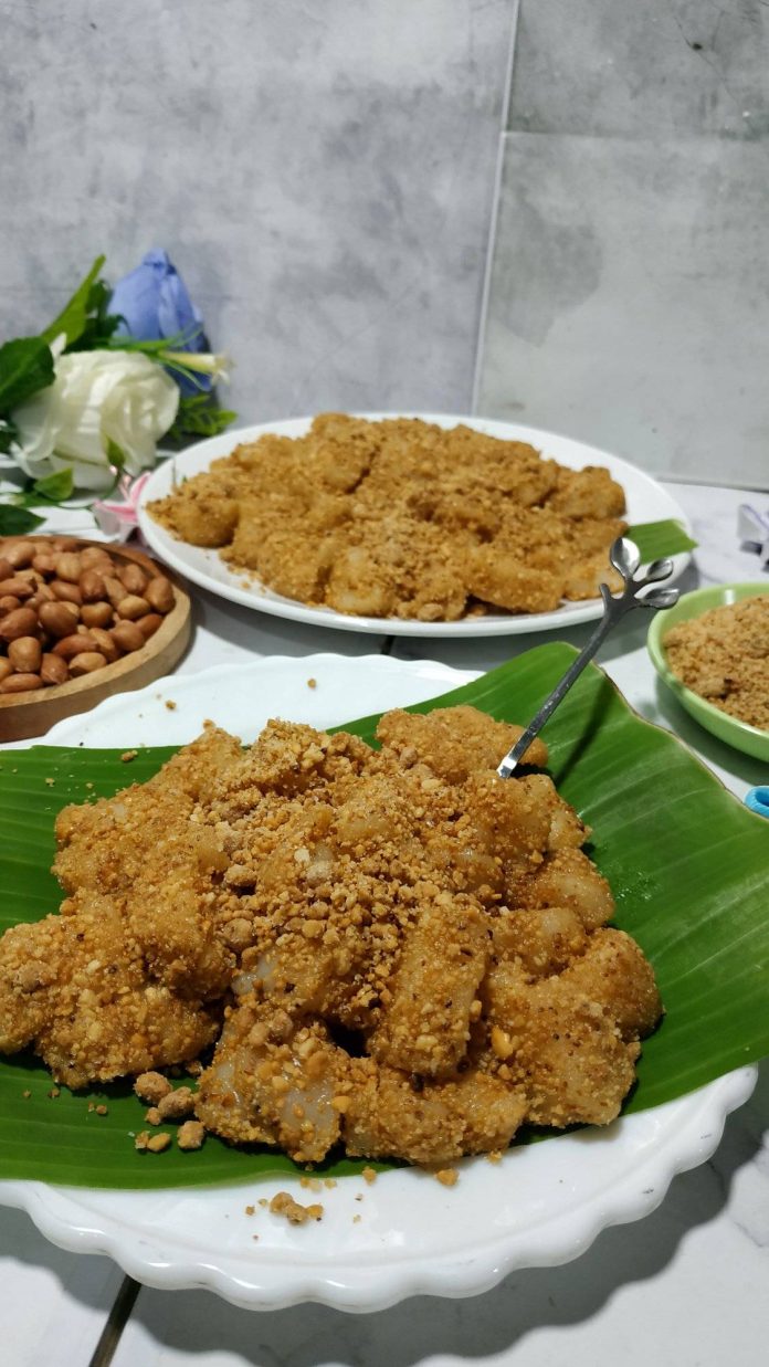 Kaloci Kenyal Khas Pontianak by Alex Young