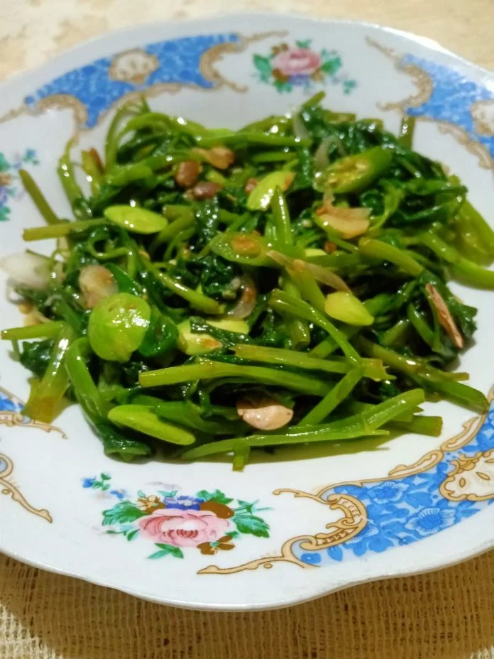 Resep Kangkung petai tauco by Elliyah Lim