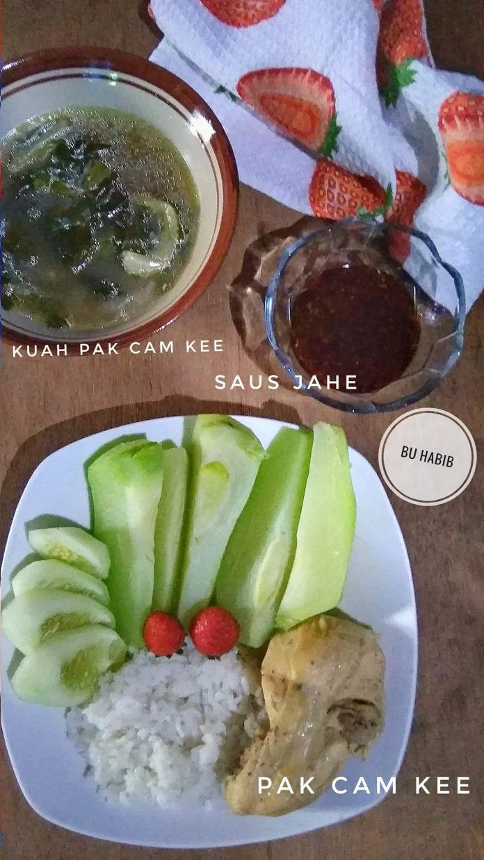 pengen tau kalori dada ayam rebus sekalian nyoba resep ayam pak cam kee