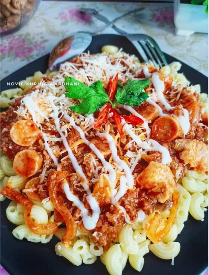 resep pasta saus bolognese by Novie Kurnia Wardani resep pasta saus bolognese by Novie Kurnia Wardani