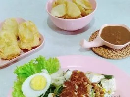 Gado-gado Jakarta by Annansya Aina