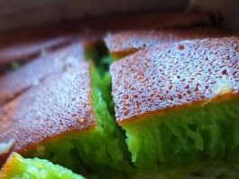 Martabak manis - Terang bulan pandan toping ketan hitam by Yudi Hariyanto