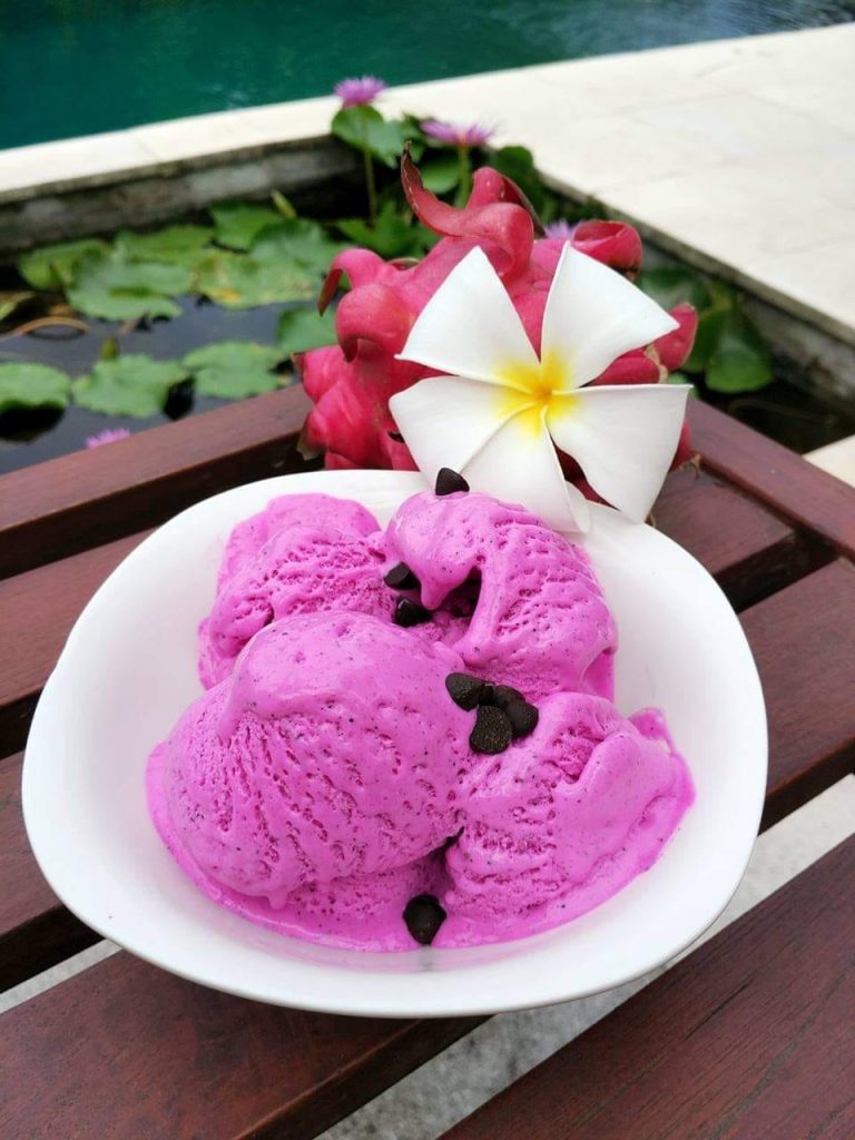 Homemade Dragon Fruit & Banana Ice Cream (Es Krim Buah Naga & Pisang) by Anne Rose