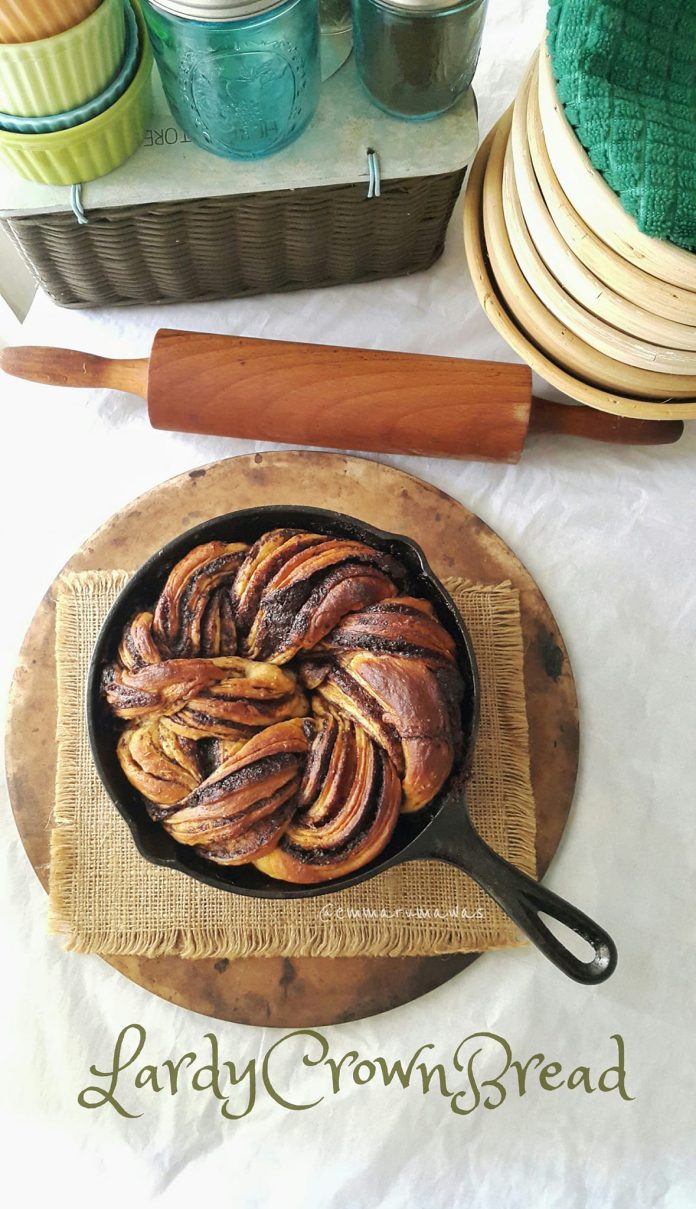 Lardy Crown Bread 1 Lardy Crown Bread