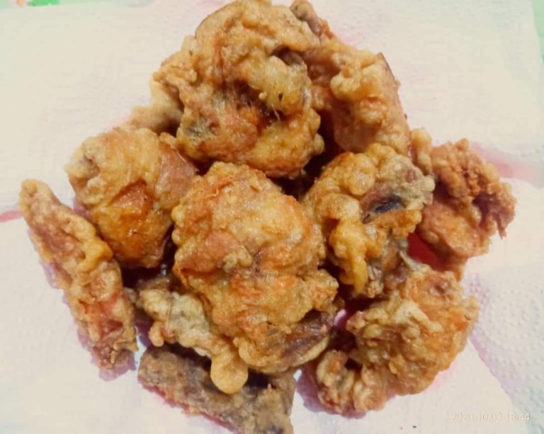 ayam goreng moist dan juicy banget by Yulia Dwi S