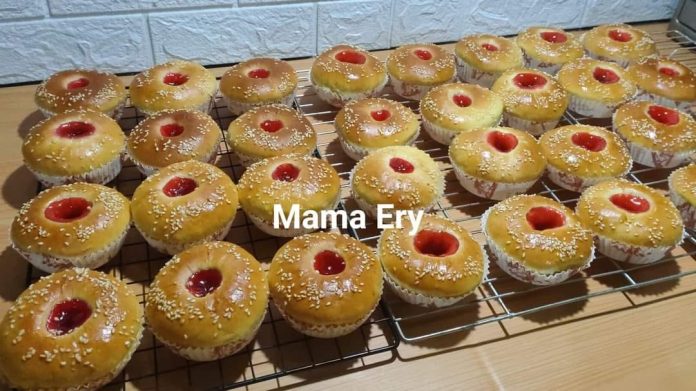 Kreasi Roti untuk jualan Roti Strawberry