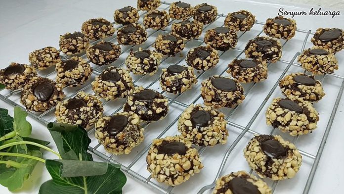 Cookies enak simple tanpa cetakan tanpa mixer Thumprint choco cookies Cookies enak simple tanpa cetakan tanpa mixer Thumprint choco cookies