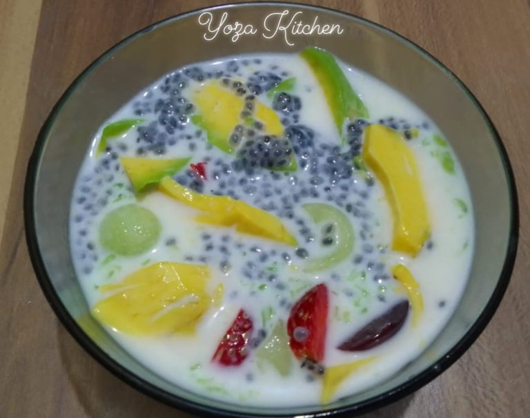 Es buah Ximilu by Elisabeth Yuni Panca