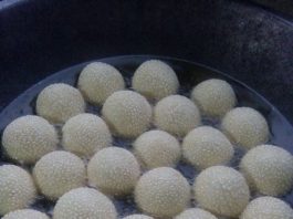 Onde-onde wijen isi kacang hijau kupas by Nabila