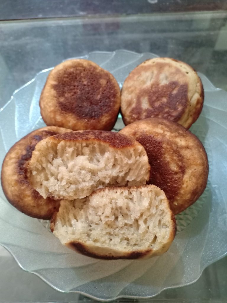 camilan legendaris APAM MANADO by Kusuma Ningtiyas